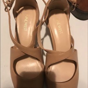 Nine West nude heels 8.5
